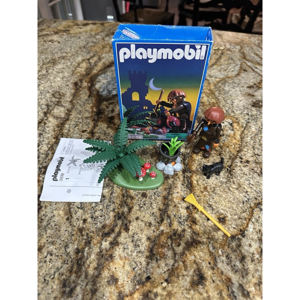 Playmobil 3838 Witch Sorceress Cauldron Cat Vintage 1996 Box Missing Jug